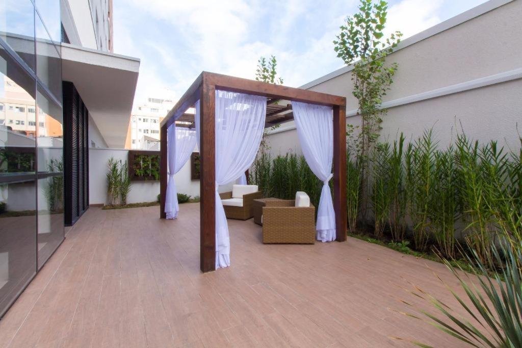 609-Apartamento Encantador, Com 1 Vaga De Garagem, Todo Mobiliado E Decorado, Edificio Com Academia, Lavanderia, Excelente Localizacao No Reboucas, Proximo Ao Batel E Centro Куритиба Экстерьер фото