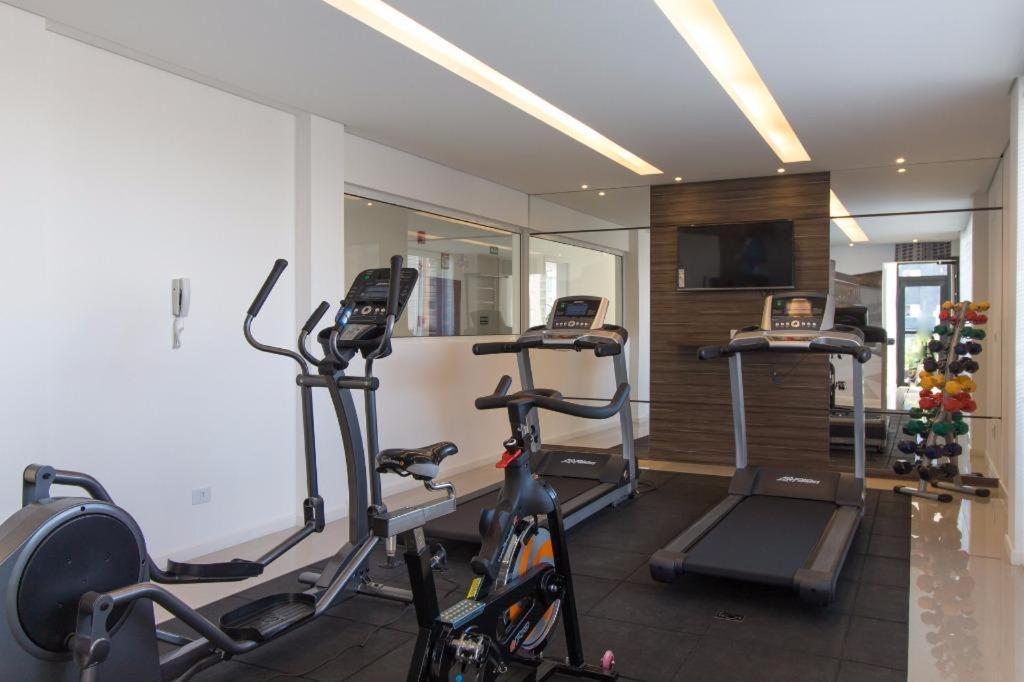 609-Apartamento Encantador, Com 1 Vaga De Garagem, Todo Mobiliado E Decorado, Edificio Com Academia, Lavanderia, Excelente Localizacao No Reboucas, Proximo Ao Batel E Centro Куритиба Экстерьер фото